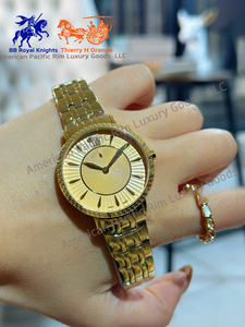 Montre à quartz en acier inoxydable de haute qualité avec logo personnalisé pour femmes, design audacieux, minimaliste, boîtier carré, modèle tendance - Product Image 3