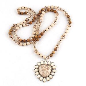 Collar de Moda con Colgante de Piedra Natural Turquesa de 6mm, Cristal, Aleación, Corazón y Flor - Product Image 2