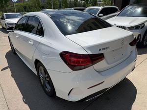 <span class=keywords><strong>Mercedes</strong></span>-Benz <span class=keywords><strong>Clase</strong></span> <span class=keywords><strong>A</strong></span> 2023 <span class=keywords><strong>a</strong></span> <span class=keywords><strong>180</strong></span> L, Sedán Híbrido Eléctrico de 4 Puertas y 5 Plazas, Turbo Automático, R19, Volante <span class=keywords><strong>a</strong></span> la Izquierda, Título Limpio - Product Image 3