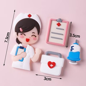 Decorazione di torta di plastica medico infermiera torta topper armadietto dei medicinali stetoscopio - Product Image 3