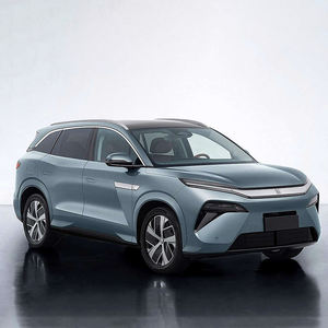 BYD Tang L 2025, SUV Medio-Grande a 5 Porte e 7 Posti, Auto Ibrida Plug-in Elettrica, Trazione 2WD, Importazione Cinese, Autonomia >700km - Product Image 1