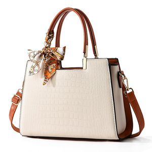 2025 <strong>Women's</strong> Vintage Style Crossbody <strong>Handbag</strong> Large Capacity <strong>Leather</strong> <strong>Bag</strong> Chain Pearl Waterproof PU Mom <strong>Bag</strong> Trendy - Product Image 5