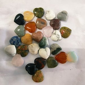 Piedras Curativas en Forma de Corazón de 20 mm, en Oferta, Cuarzo Rosa Mixto, Mini Corazón de Cristal Tallado - Product Image 4
