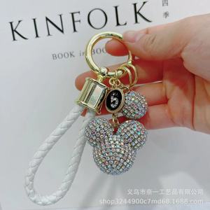 Nouveau Style de styliste porte-clés de luxe en diamant <span class=keywords><strong>Mickey</strong></span> porte-clés <span class=keywords><strong>sac</strong></span> pendentif de charme pour cadeau accessoires de porte-clés - Product Image 4