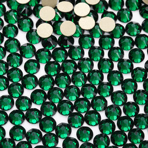 คริสตัลรูปทรงกลมสีชมพูแบบหลังแบนสำหรับตกแต่งเสื้อผ้า 16 เหลี่ยม ติดกาว ไม่ใช้ความร้อน ราคาโรงงาน ขนาดใหญ่ S - Product Image 2