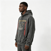 Sweat à capuche à cordon de serrage Kornit DTG, motif tourbillon de fumée vintage, texture craquelée, rayures verticales rouges, imprimé annuel, ourlet côtelé multi-déchiré