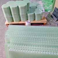 Les fabricants fournissent des raquettes de pickleball en fibre de verre semi-finies à noyau en nid d'abeille de 13mm et 16mm d'épaisseur