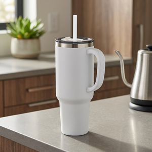 Tazza Sydney a Doppia Parete in Rame con Isolamento Sottovuoto da 1200ml, Senza Marchio, con Cannuccia, Modello 100802-1 - Product Image 3
