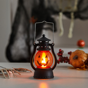 Lanterne LED vintage en forme de citrouille pour Halloween et Thanksgiving, lampe à main Dracula réutilisable pour créer une ambiance festive - Product Image 4