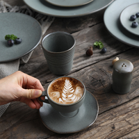 Ensemble d'assiettes à dîner rondes en céramique solide de haute qualité, vente en gros, modernes, pour hôtels / maison / cadeaux / mariages, personnalisables