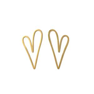 RE195-E150-0804 Boucles d'oreilles tendance plaquées or en forme de cœur en alliage - Product Image 1
