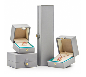 Caja de Joyería de Piel Sintética de Lujo con Botones, Diseño 2022, Elegante Caja para Anillos de Boda, Empaque de Regalo, Caja para Colección de Joyas - Product Image 1
