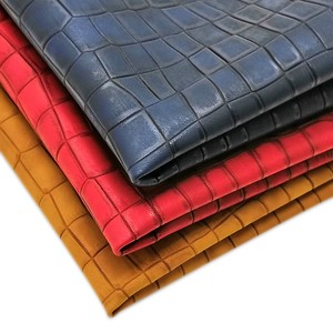 Nouveau tissu en grain de <span class=keywords><strong>python</strong></span>, imprimé animal, cuir PU gaufré avec support tissé, finition imperméable pour jupes, robes et accessoires - Product Image 3