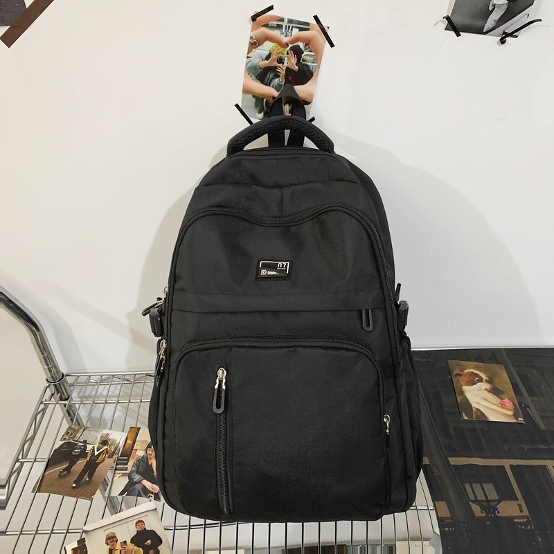 Black [No accessories]