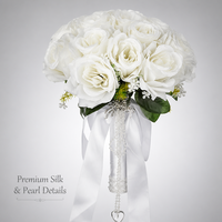 Bouquet de Mariage Artificiel en Satin Blanc avec Strass, Perles et Roses Artificielles, Fleur à Main pour Cérémonie, Accessoire de Robe