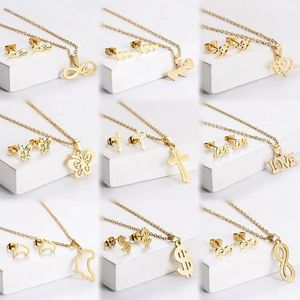Ensemble de bijoux de mode personnalisés pour femmes, minimaliste, chaîne en acier inoxydable plaqué or 18 carats, collier et boucles d'oreilles en forme de cœur et de papillon, pour cadeau - Product Image 1