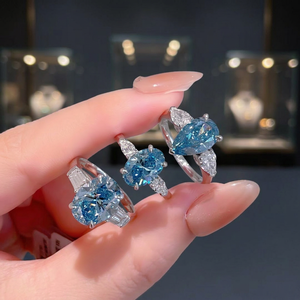 Anillo de Diamantes Cultivados en Laboratorio Azules de KIVORA, Oro Sólido de 18K, Joyería de Boda con Tres Piedras para Mujer - Product Image 3