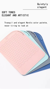 Tapis de voyage en silicone résistant à la chaleur pour salon de coiffure avec logo personnalisé, tapis isolant pliable et portable pour fer à friser - Product Image 2