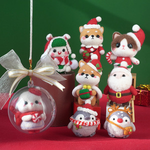 Fieltro de lana metiendo Navidad DIY material hecho a mano bolsa muñeca de dibujos animados regalo - Product Image 3