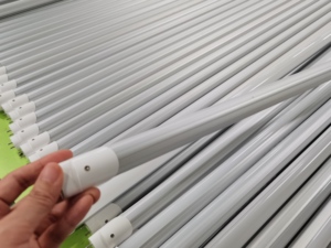 T8 2led tube 4 <span class=keywords><strong>pieds</strong></span> tube <span class=keywords><strong>fluorescent</strong></span> 18W 1200MM Tube éclairage <span class=keywords><strong>fluorescent</strong></span> luminaria led - Product Image 6