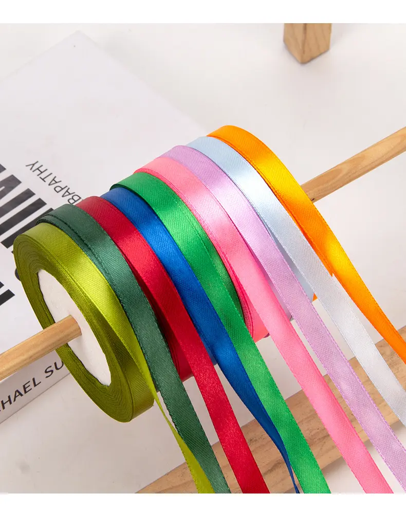 Großhandel 10 mm günstiges mehrfarbiges Polyester 196 solide Farben Großkornband