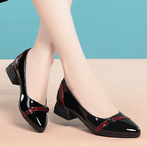 Xuanhui Nuove <span class=keywords><strong>Scarpe</strong></span> <span class=keywords><strong>Eleganti</strong></span> con Tacco Basso 3cm, Tacco a Blocco Stabile, <span class=keywords><strong>Scarpe</strong></span> da Ufficio <span class=keywords><strong>Bianche</strong></span> e Rosso Vino Bicolore, Comode per Camminare - Product Image 6
