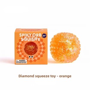 Jouet anti-stress souple en forme de diamant J'adore Ice Cube - Design éclatant, diamants éclatants, scintillements éblouissants, parfait pour la décompression - Product Image 4