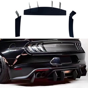 ชุดแต่งกันชนหลังสำหรับรถฟอร์ดมัสแตง ปี 2015-2021 พร้อมสปอยเลอร์และแผ่นกันกระแทก - Product Image 1