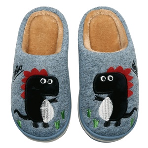 Pantoufles de dinosaure pour enfants avec logo personnalisé YL-1859-Chaussures de maison d'intérieur en peluche chaudes et antidérapantes pour garçons et filles, OEM/ODM - Product Image 1