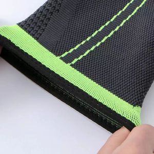 Attelles de cheville orthopédiques en néoprène élastique avec sangles réglables à double pression pour le soutien sportif - Product Image 4