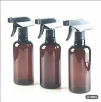Bouteilles en plastique PET ambrées personnalisées pour spray de nettoyage d'ambiance avec logo, vente en gros, bouteilles en plastique transparentes jetables de 500 ml avec pulvérisateur