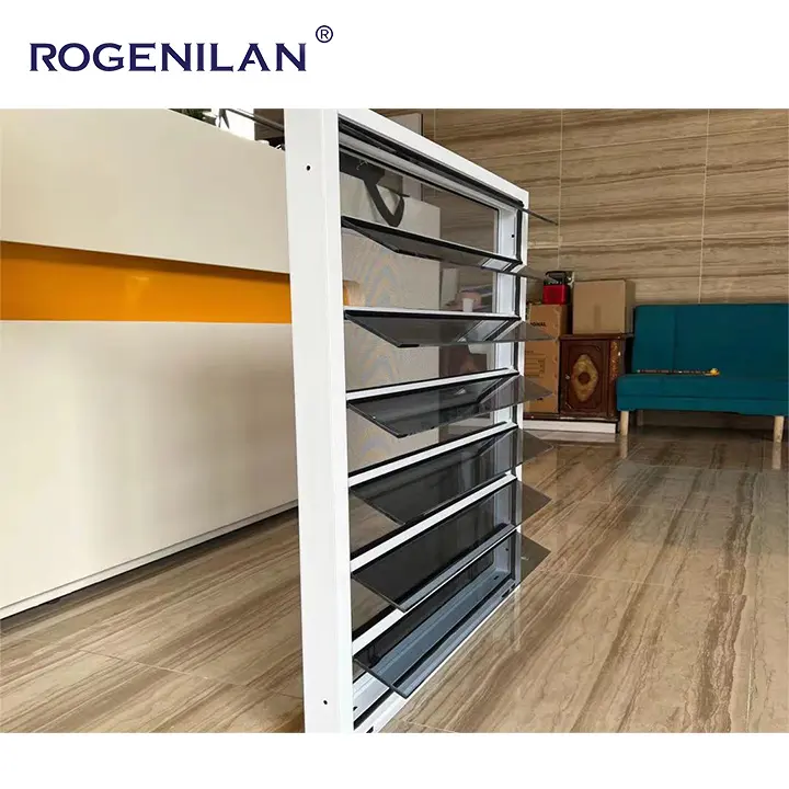 ROGENILAN europeo residenziale persiane in vetro Louvre finestra in alluminio clip vetro interno feritoia meccanismo per cucina