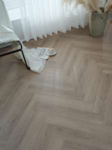 Diseño moderno AC3 <span class=keywords><strong>AC5</strong></span> Superficie mate impermeable Pisos de madera de ingeniería para sala de estar Cocina Villa-Instalación fácil de hacer clic - Product Image 3