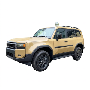 Nuovo Toyota Land Cruiser J300 SUV 5 Posti, Trasmissione Automatica, Fari LED, Pneumatici R17, Potenza 151 kW (205 CV), Euro VI, Posteriore - Product Image 1