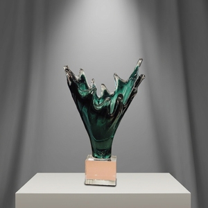 Jarrón de Vidrio Verde Irregular para Piso, Escultura Decorativa Hecha a Mano, Arte Decorativo para el Hogar, Decoración Festiva - Product Image 3