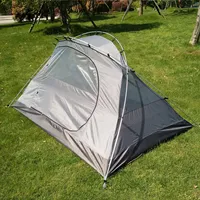 Tente ultralégère professionnelle étanche pour 2 personnes avec tige en aluminium d'avion tente double couche pour le camping