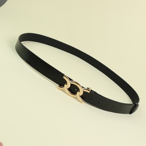 Nouvelle ceinture fine pour femmes en gros, ceinture décorative polyvalente pour <span class=keywords><strong>jeans</strong></span> avec boucle dorée, style coréen haut de gamme. - Product Image 1