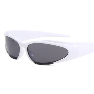 <span class=keywords><strong>Gafas</strong></span> de Sol Miss para Mujer y Hombre, Montura Negra de PC, Estilo Ovalado Futurista Envolvente, <span class=keywords><strong>Gafas</strong></span> de Sol Modernas Estilo Y2K, Estilo Extraterrestre - Product Image 4