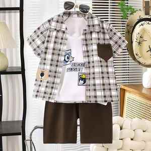 Set di tre pezzi - Nuove camicie a quadri estive a maniche corte all'ingrosso per ragazzi, adolescenti casual e set di abbigliamento per neonati - Product Image 2