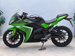 <span class=keywords><strong>Moto</strong></span> Essence <span class=keywords><strong>Kawasaki</strong></span> <span class=keywords><strong>Mini</strong></span> Ninja d'Occasion avec Moteur 400cc - Motos Sportives - Product Image 2