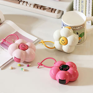 Boîte à pilules portable mini de voyage pour médicaments et vitamines, organisateur à 6 compartiments, boîte à pilules décorative en plastique, étui à pilules, pochette de sac à main - Product Image 3