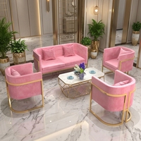 Ensemble de canapés en velours de style nordique pour villa et hôtel, canapé d'angle confortable avec un design élégant