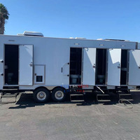 Mobile 4 Stands En Plein Air De Luxe Portable Salles De Bains Remorque Prix Usine Toilettes Remorque Camping Caravane Toilette Fabricants