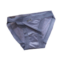 Thong bordir renda wanita paruh baya, celana thong wanita bordir renda, tali lembut, nyaman, halus, musim panas, tali seksi Low-Rise, terbuat dari es