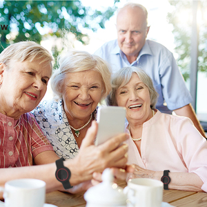 CE FCC Bluetooth 5.0 Ble Beacon Chuyển Động Không Thấm Nước Nfc Tag Và Beacon Bluetooth AoA Vòng Đeo Tay Wristband Với Sos Rung Nút - Product Image 6