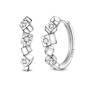 <span class=keywords><strong>Pendientes</strong></span> <span class=keywords><strong>de</strong></span> Plata 925 Chapados en Oro con Circonitas para Mujer, Diseño Único para Amantes, Regalo <span class=keywords><strong>de</strong></span> Aniversario y Accesorios <span class=keywords><strong>de</strong></span> Uso Diario - Product Image 6