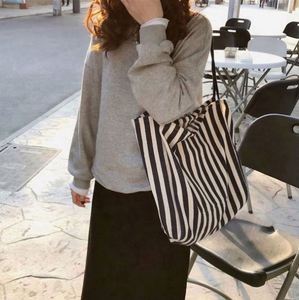 Hua Cheng <b>Canvas</b> Tote <b>Bag</b> Red White Stripes <b>Large</b> Capacity Shoulder <b>Bag</b> For Shopping Travel All Seasons Fashion Design - Product Image 6