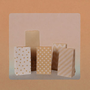 Sacs en papier de luxe écologiques pour le shopping et les cadeaux, vente en gros pour boutiques de vêtements et événements - Product Image 2