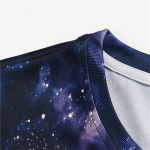 T-shirt personnalisé à faible MOQ, design tendance avec votre propre motif, 100% polyester, sublimation par transfert thermique, OEM, t-shirt personnalisé - Product Image 5