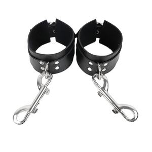 男性と女性のための大人のおもちゃ分離可能な手錠とアンクルカフスキンキーボンデージギア-ファッションアクセサリー - Product Image 1